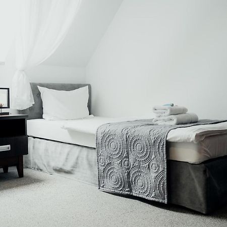 Hotel Palac Krotoszyce Basen&Spa Экстерьер фото