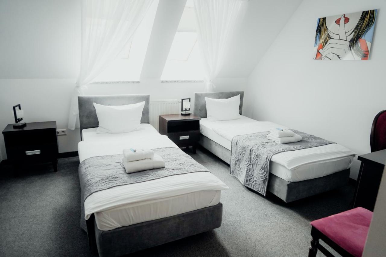 Hotel Palac Krotoszyce Basen&Spa Экстерьер фото