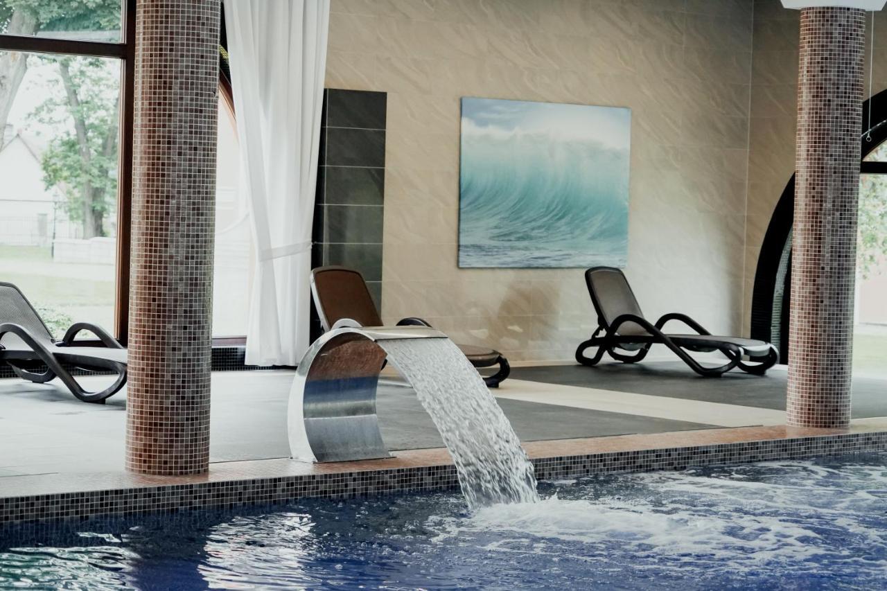 Hotel Palac Krotoszyce Basen&Spa Экстерьер фото