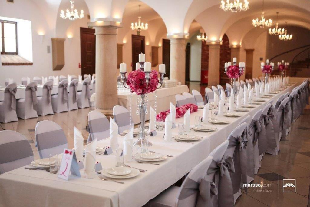 Hotel Palac Krotoszyce Basen&Spa Экстерьер фото