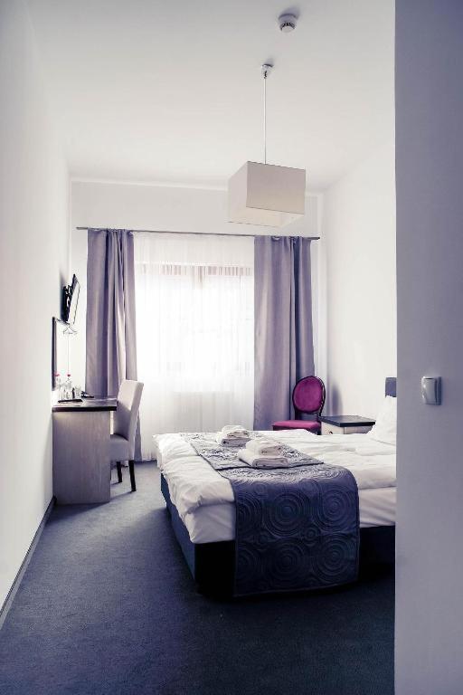 Hotel Palac Krotoszyce Basen&Spa Экстерьер фото