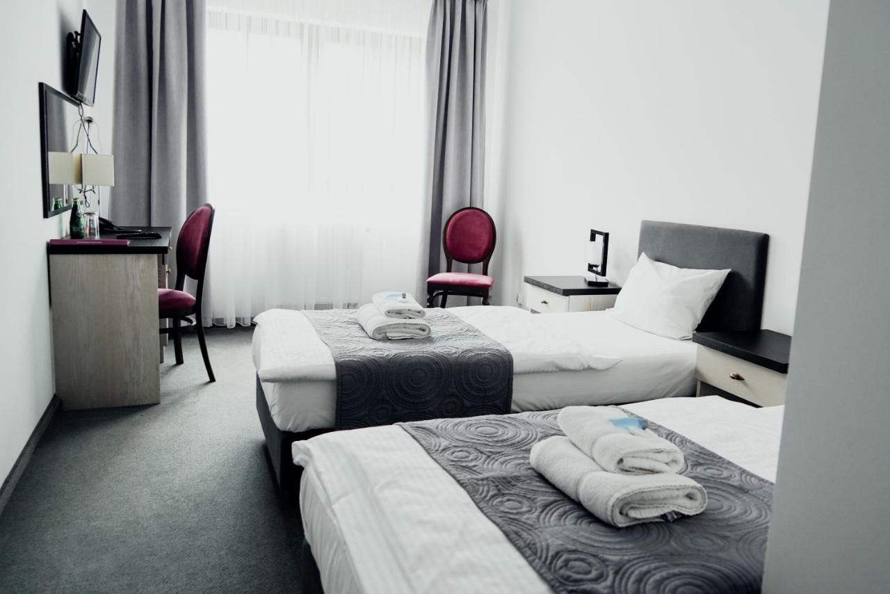 Hotel Palac Krotoszyce Basen&Spa Экстерьер фото