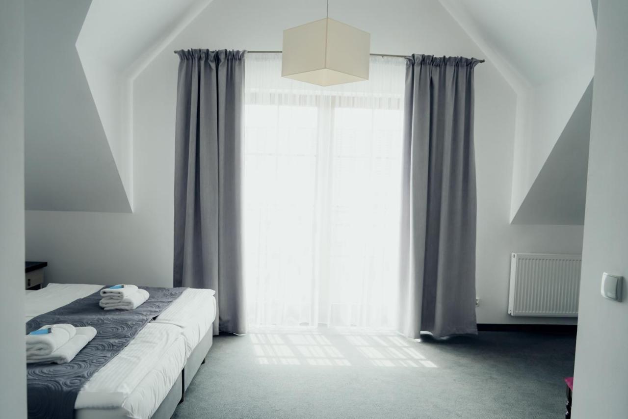 Hotel Palac Krotoszyce Basen&Spa Экстерьер фото